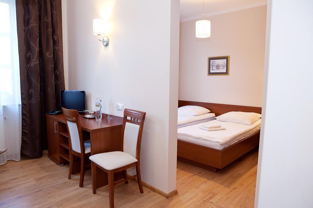 Hotel Srodmiejski Kielce Exterior photo